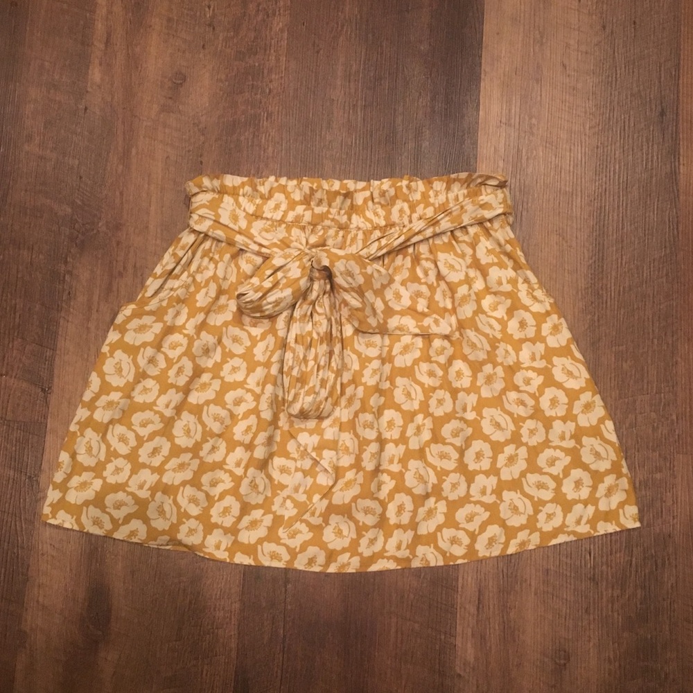 💛 American Eagle skirt